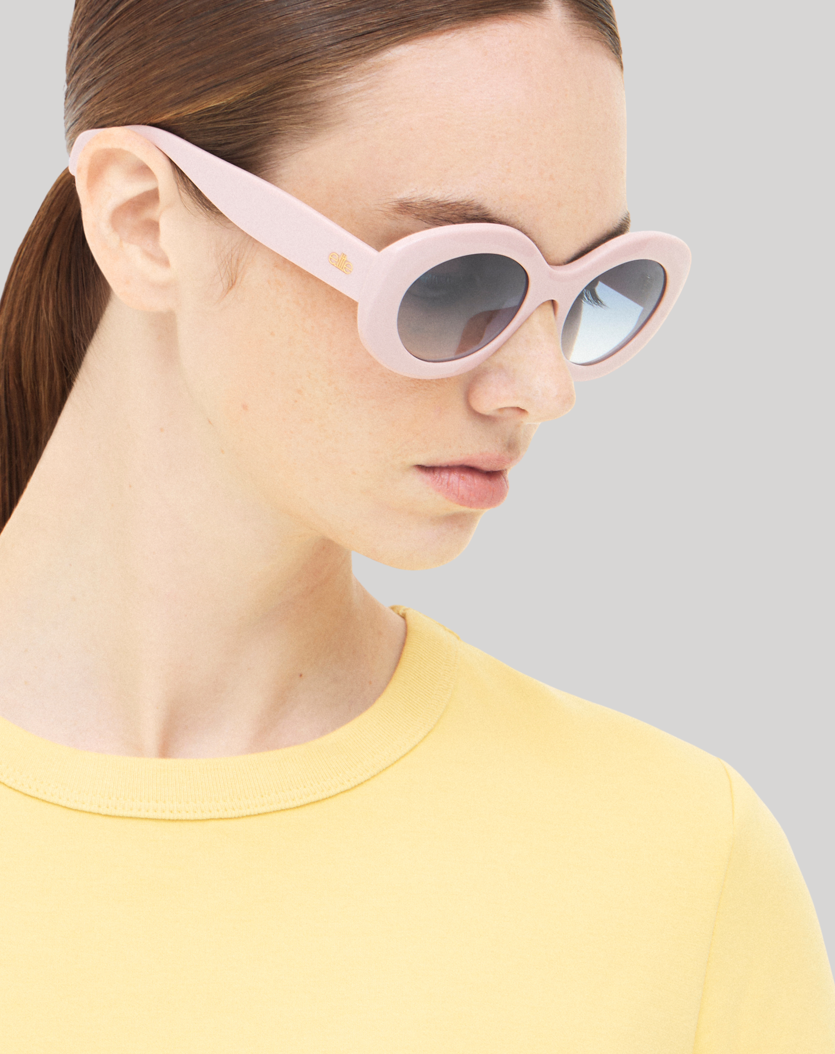 Lola#Color_Montatura Rosa lucido con Lente Azzurro Deg