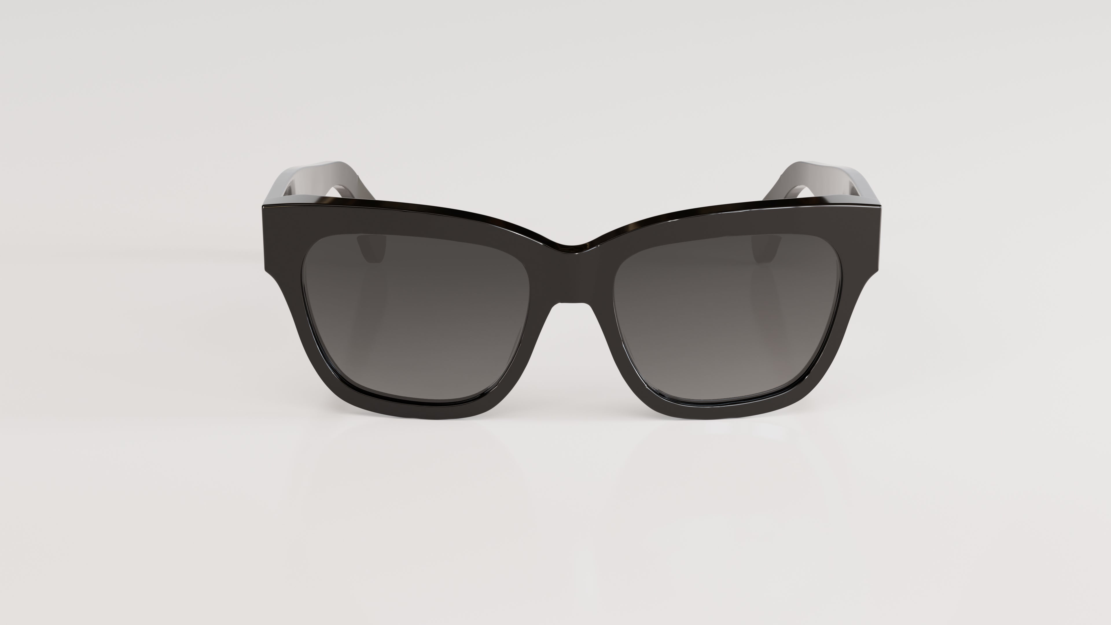 Naomi#Color_Montatura Nero Lucido con Lente Fumo