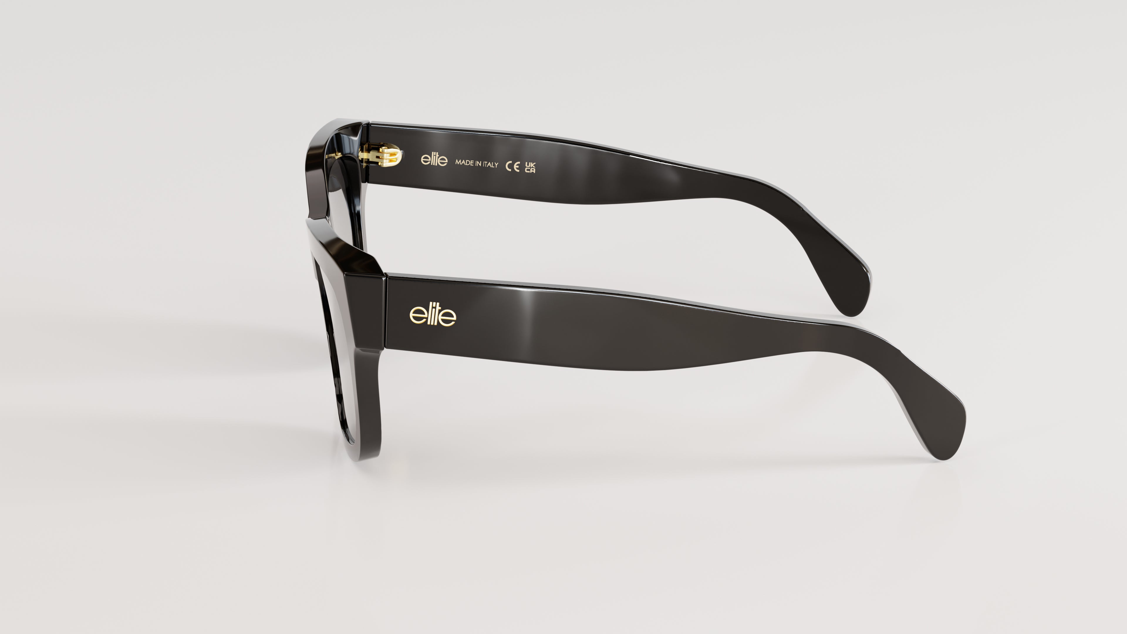 Naomi#Color_Montatura Nero Lucido con Lente Fumo