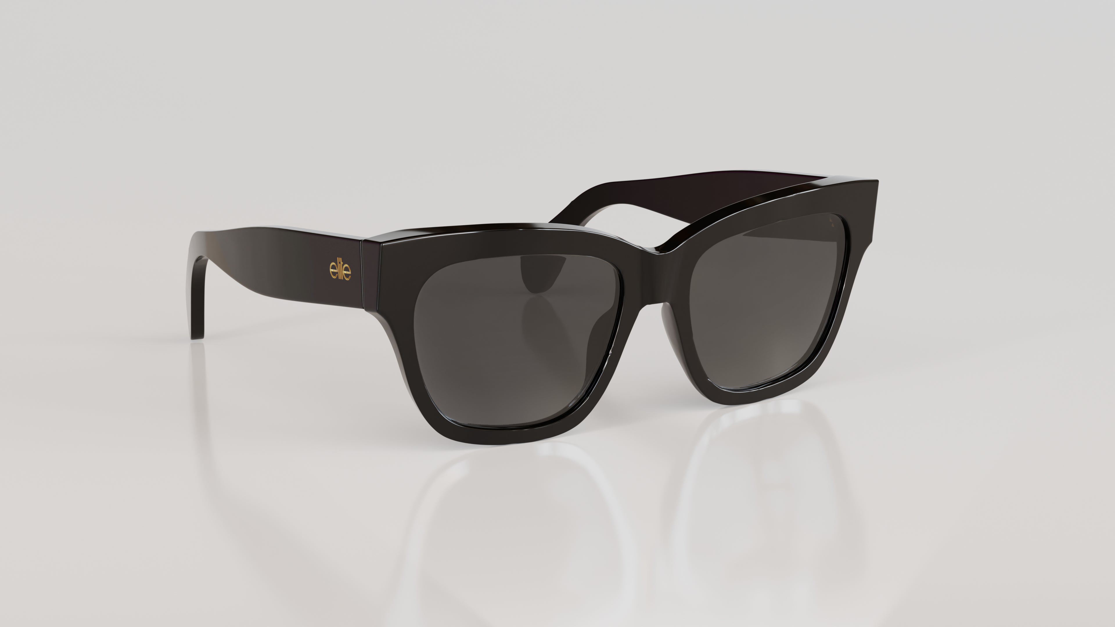 Naomi#Color_Montatura Nero Lucido con Lente Fumo