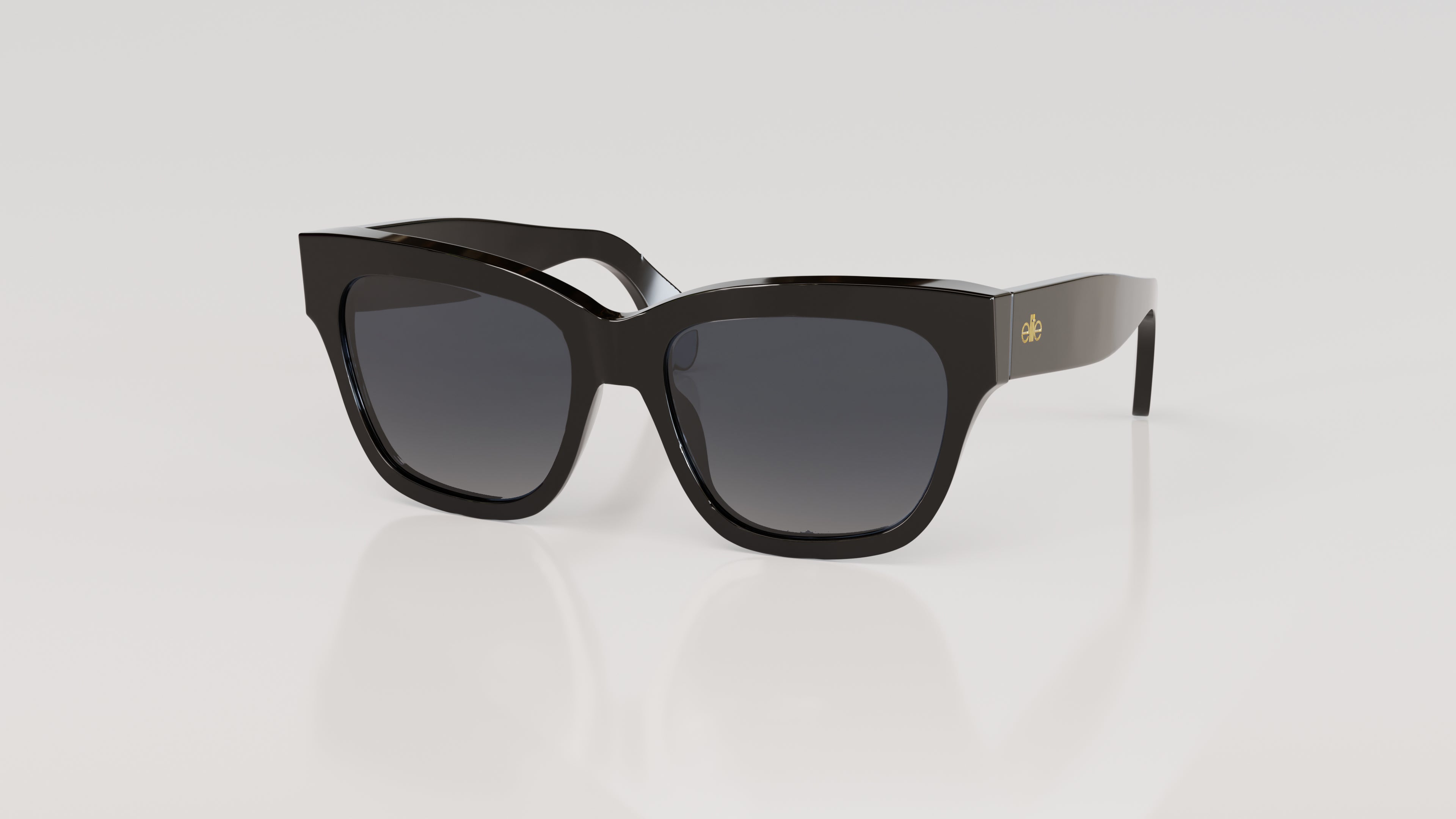 Naomi#Color_Montatura Nero Lucido con Lente Fumo