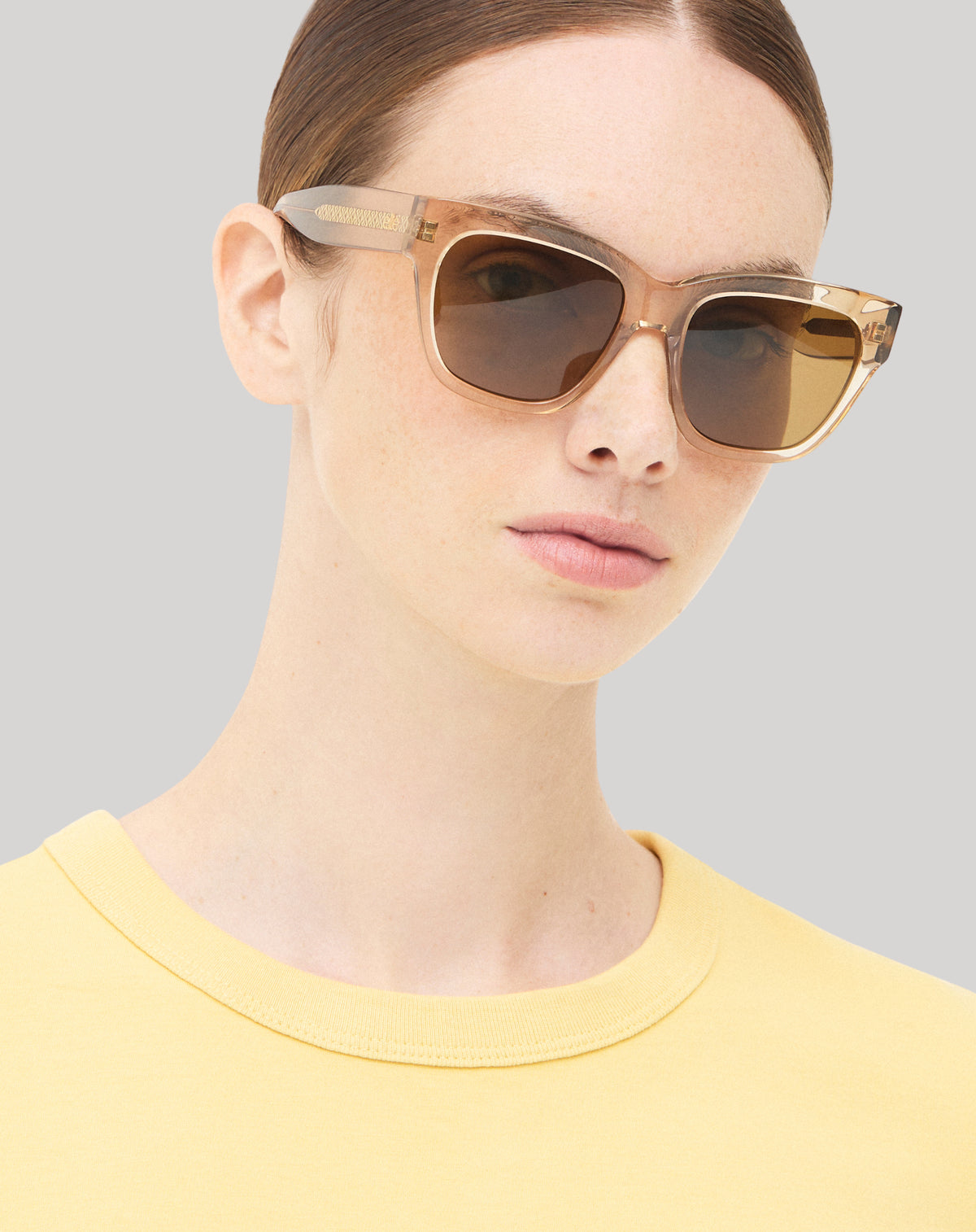 Naomi#Color_Montatura Sabbia Lucido con Lente Marrone